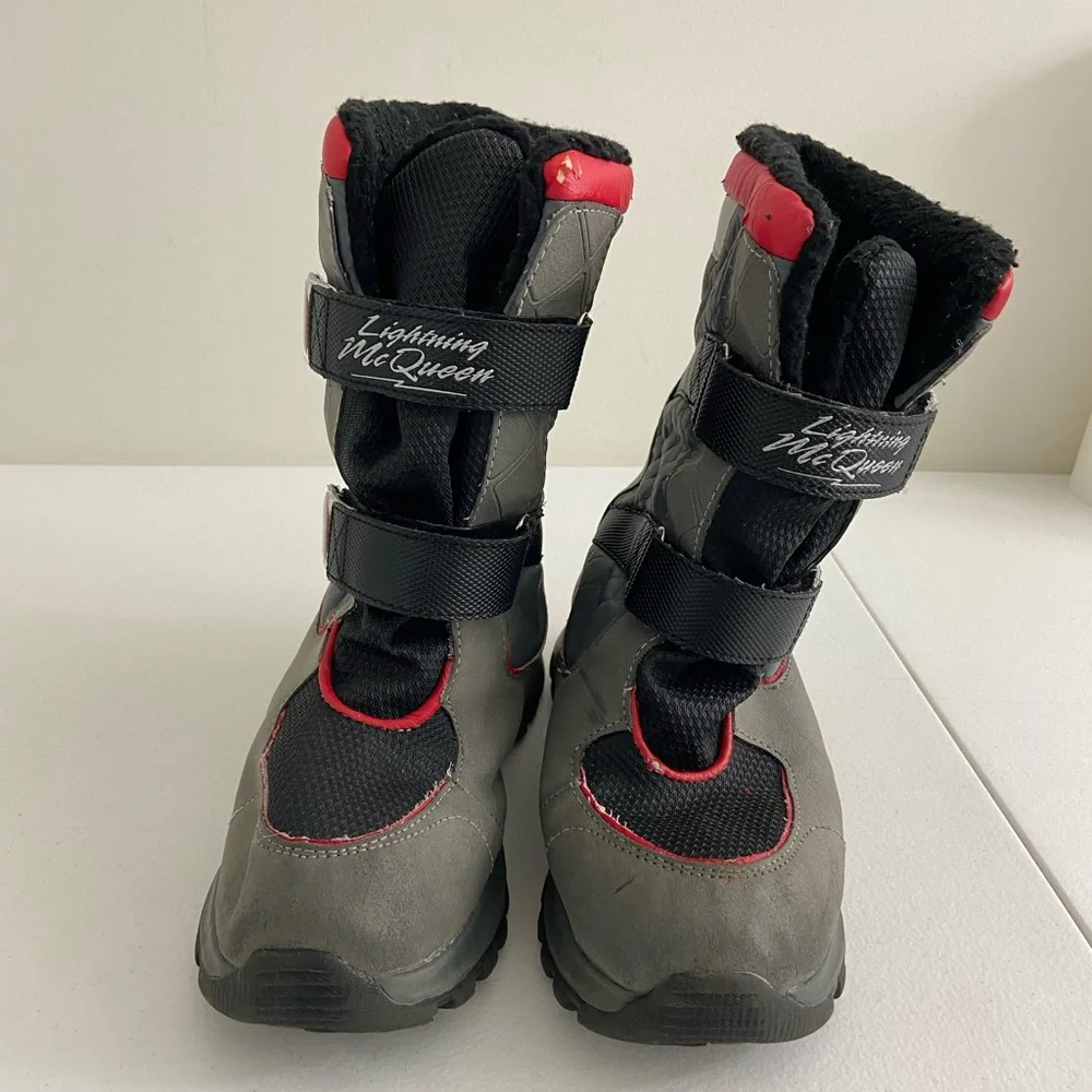 Cars Boy’s lightning McQueen insulated Velcro snow boots size‎ 3